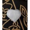99217-seleniet-wit knuffelsteen hart Seleniet Zorgensteen Hart - Wit (7 cm)